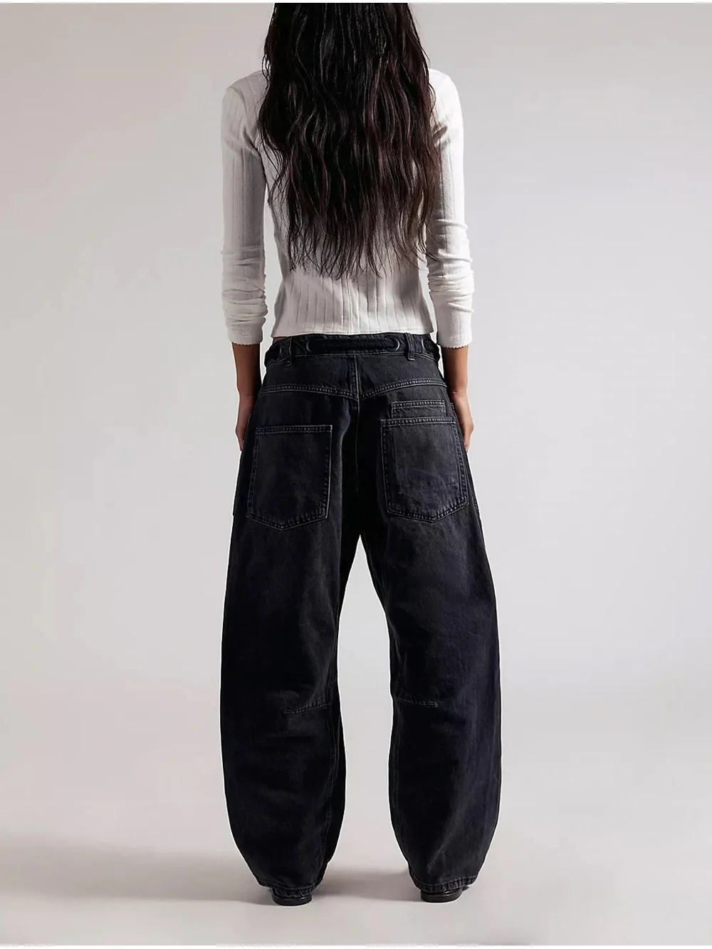 NWT FREE PEOPLE Moxie Pull-On Barrel Jeans!